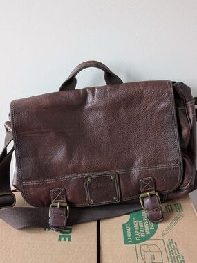 Fossil Men's Brown Leather Messenger Bag - Classic Work Satchel